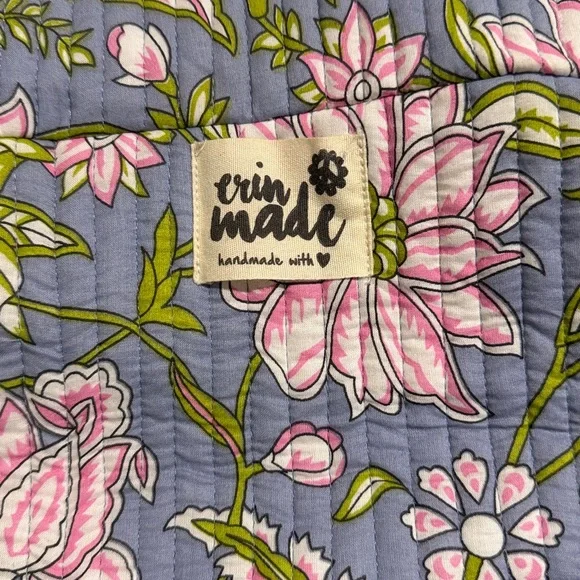 Erin Made Emma Quilted backpack🌸 - Picture 2 of 10